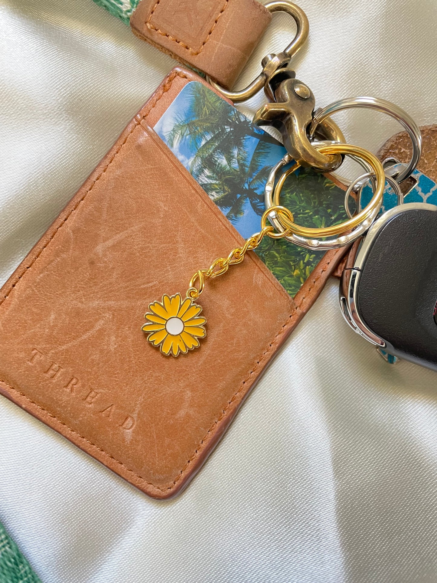 Daisy Keychain